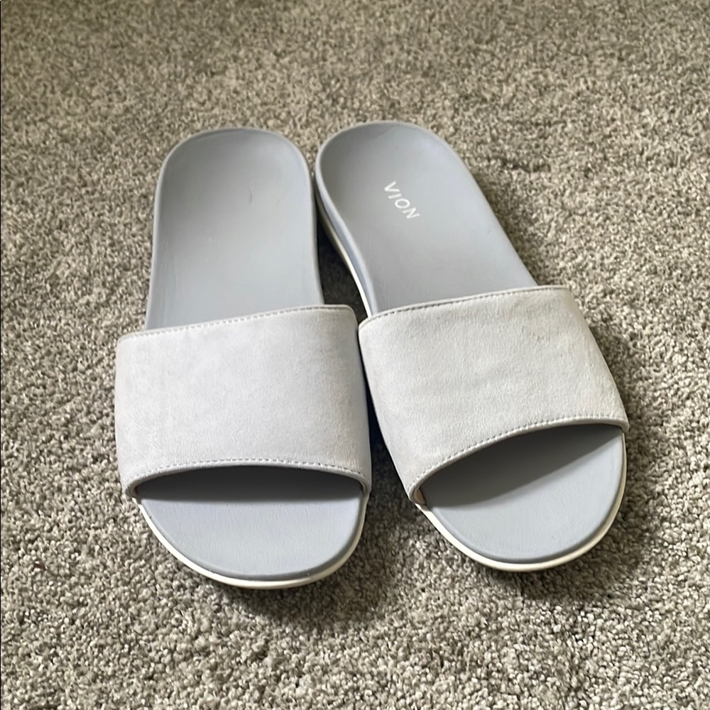 Vionic Val suede slide sandals Sz 9.5 very light blue orthotic arch support